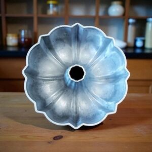 Vintage Northland Bundt Fluted Tube Pan Cake Pan 10"